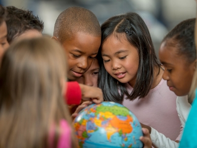 volunteering-education-corporate-citizenship-506102084