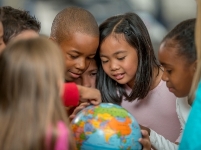 volunteering-education-corporate-citizenship-506102084