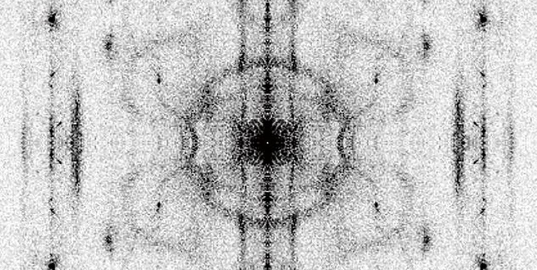 An image showing electrons on the surface of a kagome superconductor