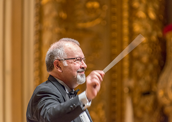 Sebastian Bonaiuto conducting