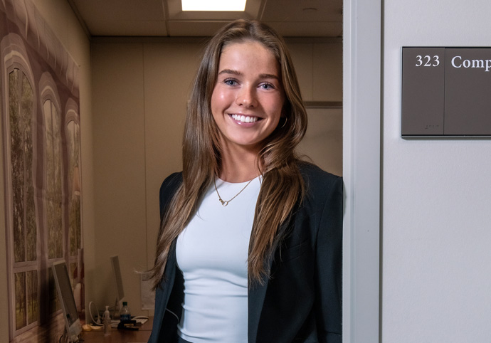 Photo of Clare Cronin ’25