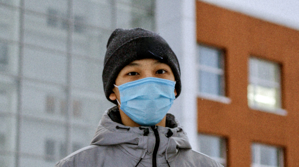Student with mask