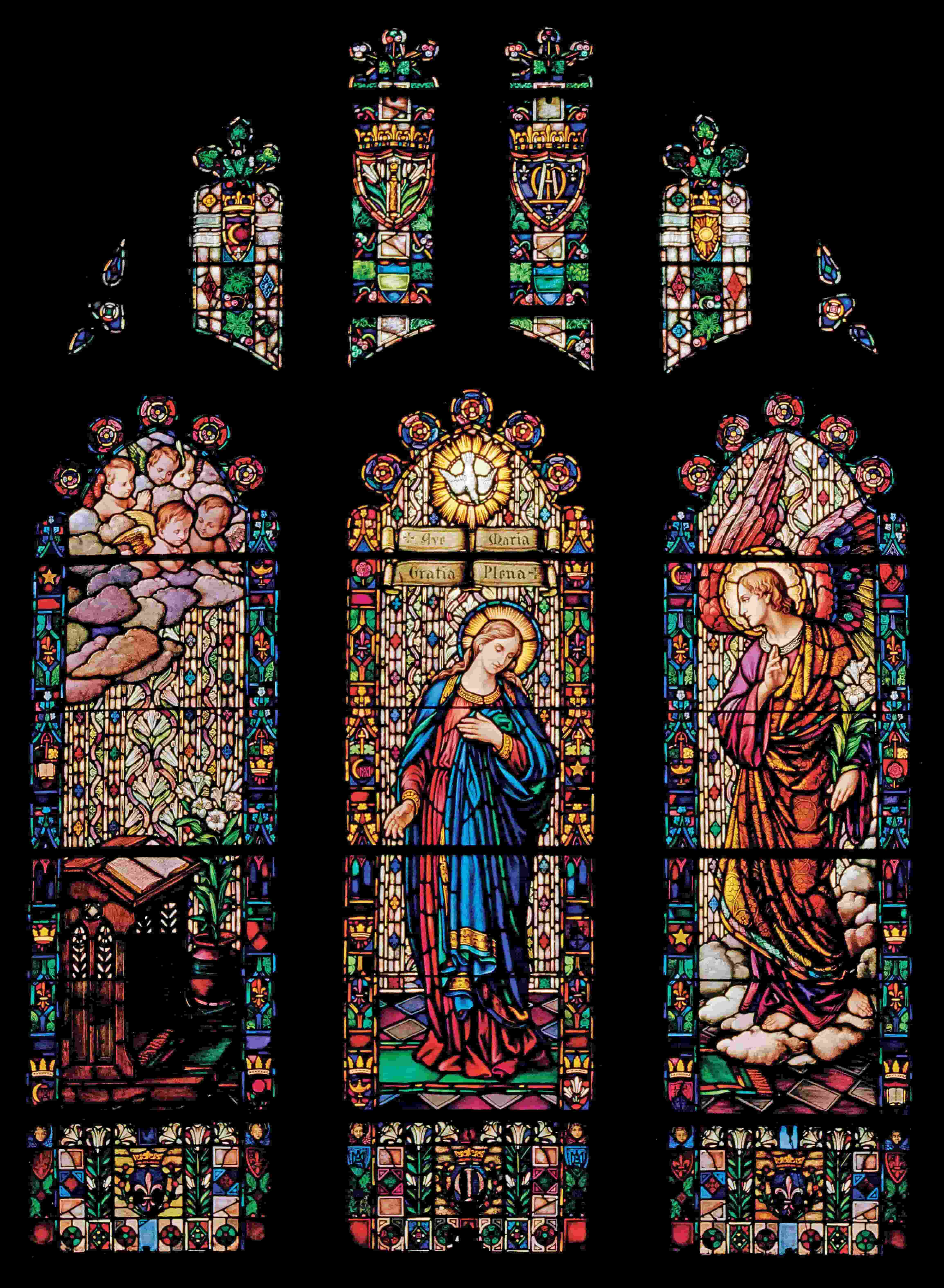 stained glass triptych of the Annuncation