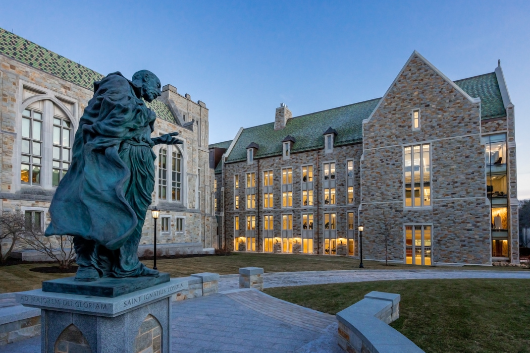 245 Beacon St exterior