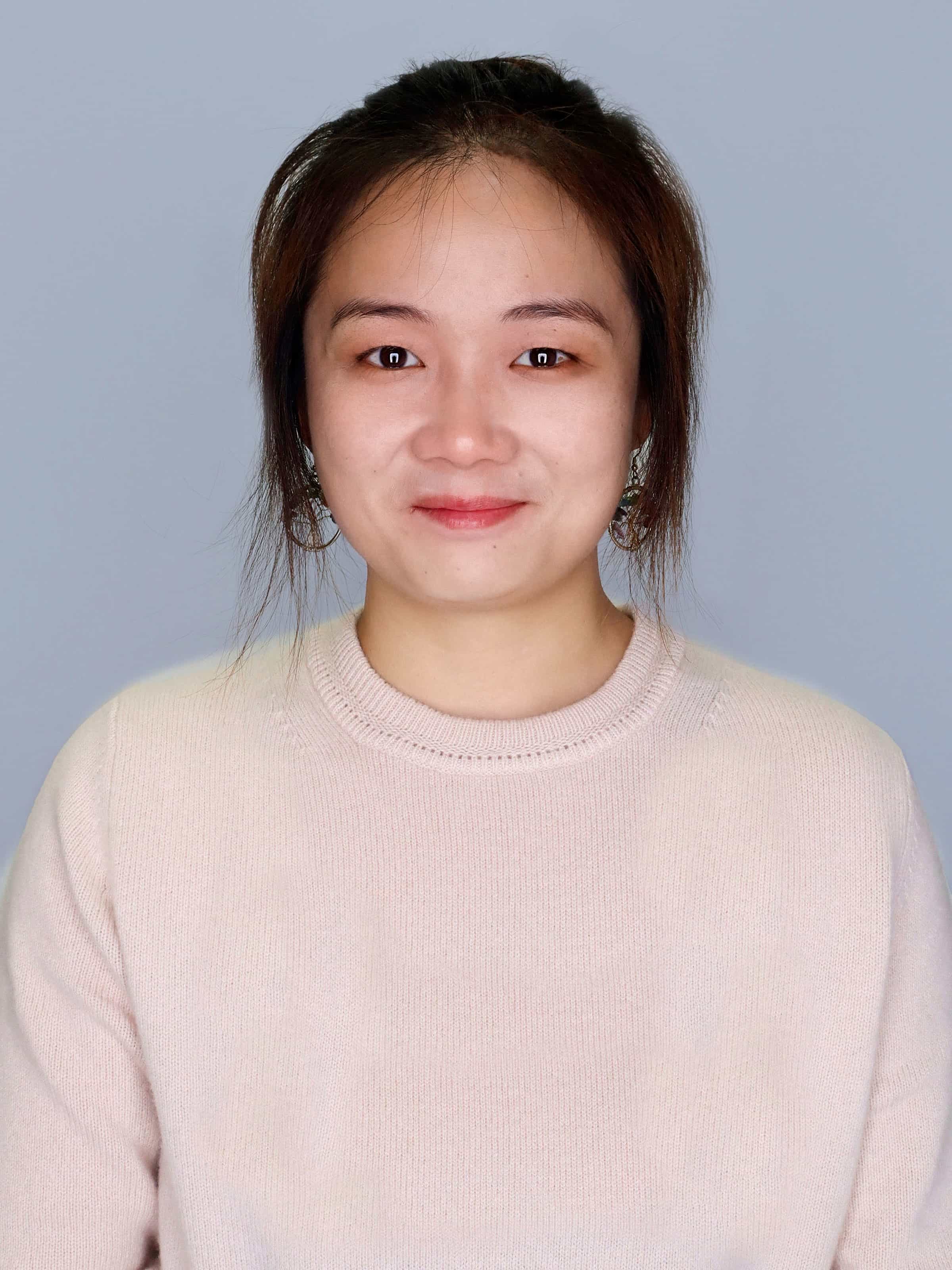 Xinyi Yang 