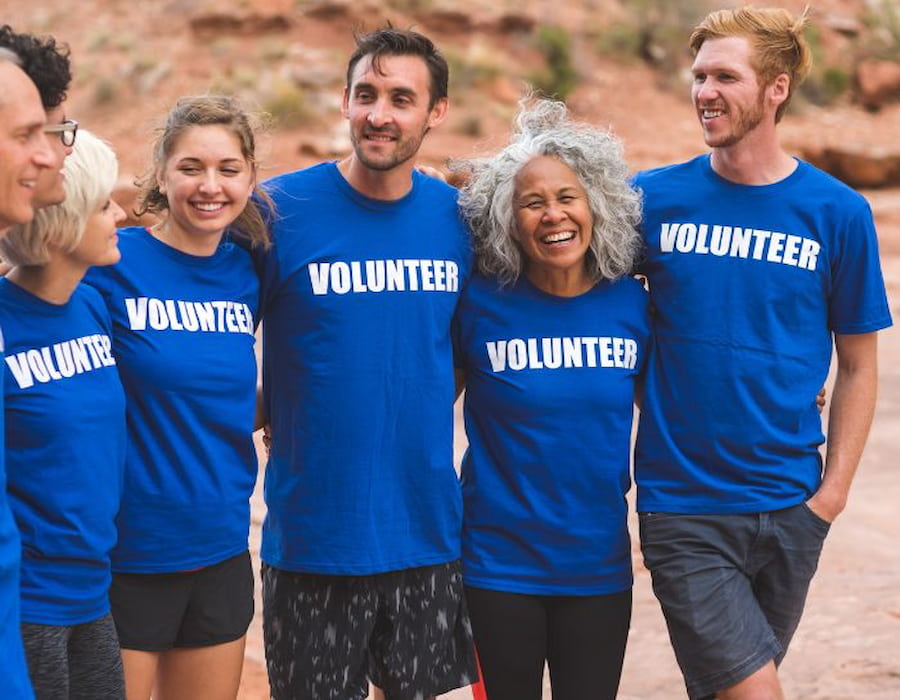 employee volunteer